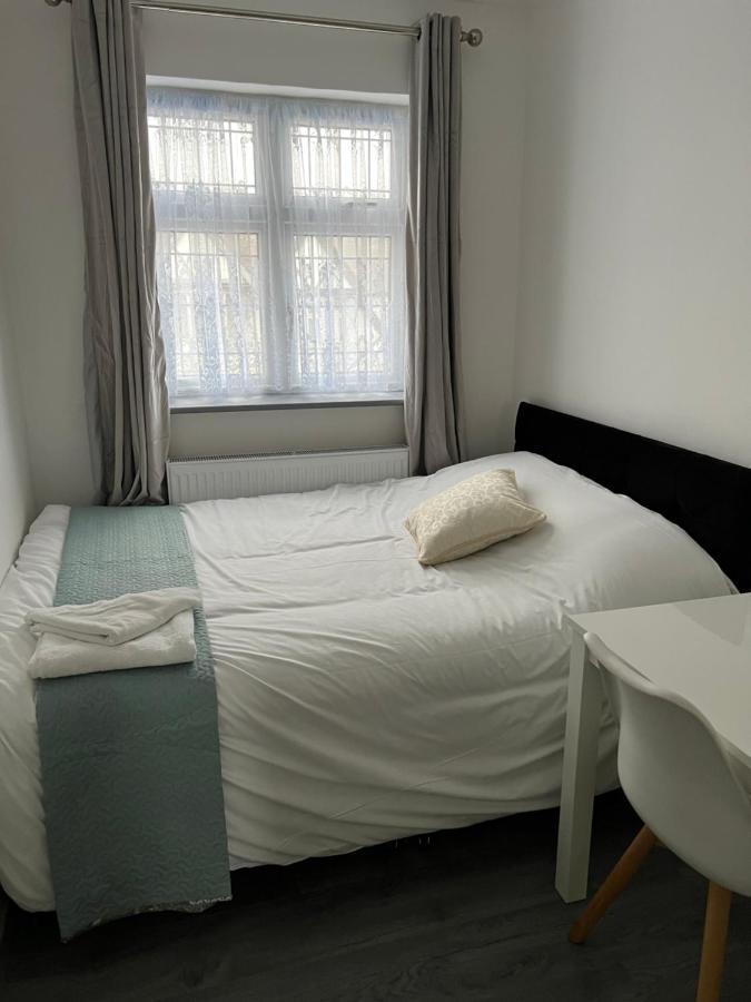 Starlet Property Wanstead Ngoại thất bức ảnh