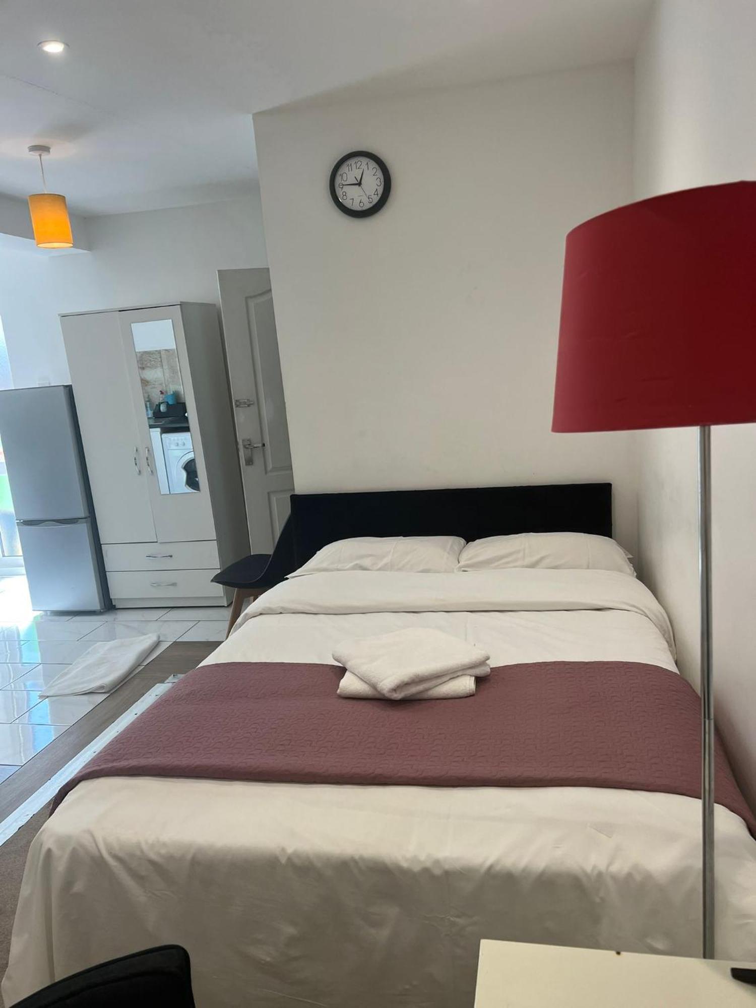 Starlet Property Wanstead Ngoại thất bức ảnh